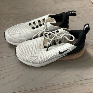 Nike air max 270 size 5.5